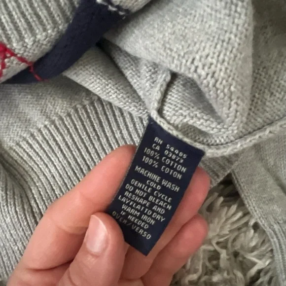 Men’s Gray Argyle Sweater - Picture 4 of 7